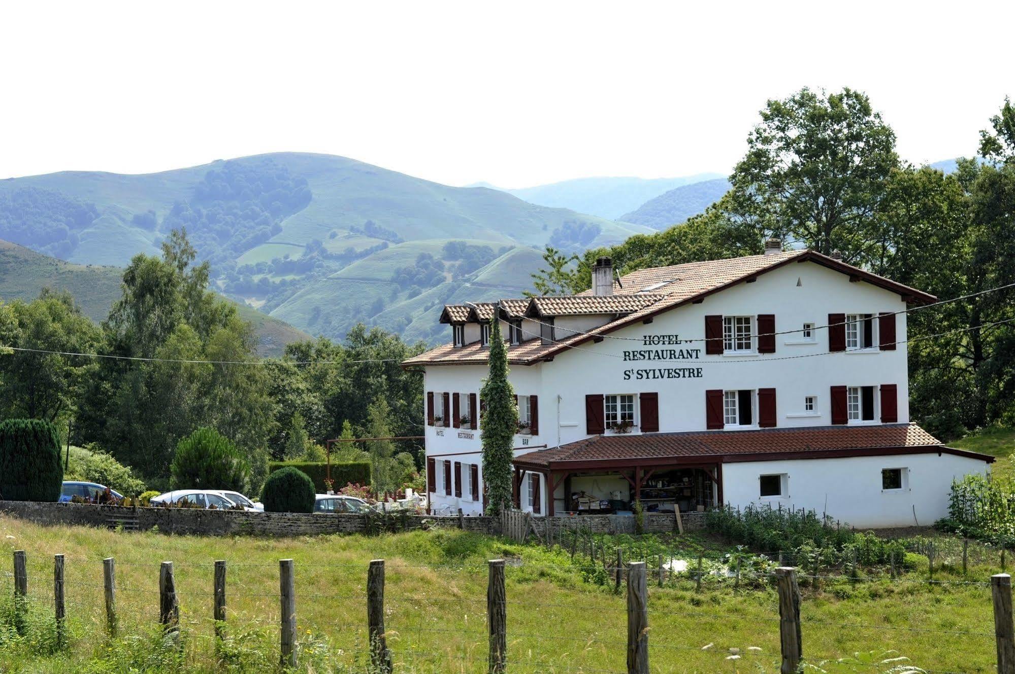 Logis Hotel St Sylvestre Aldudes Exterior photo